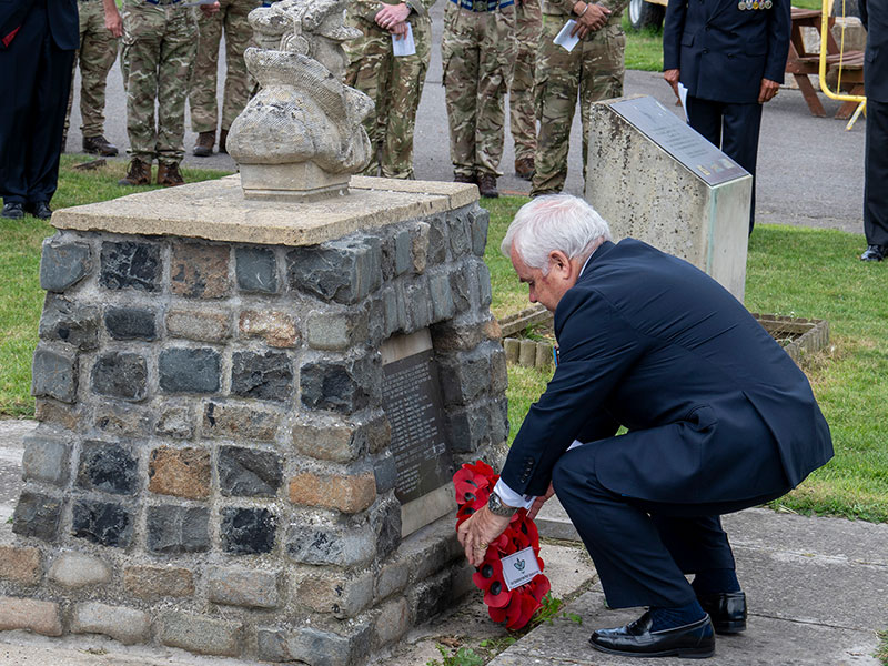 memorial.9